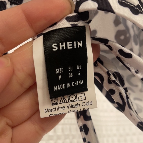 SHEIN skirt and bra black and white print - Picture 3 of 3